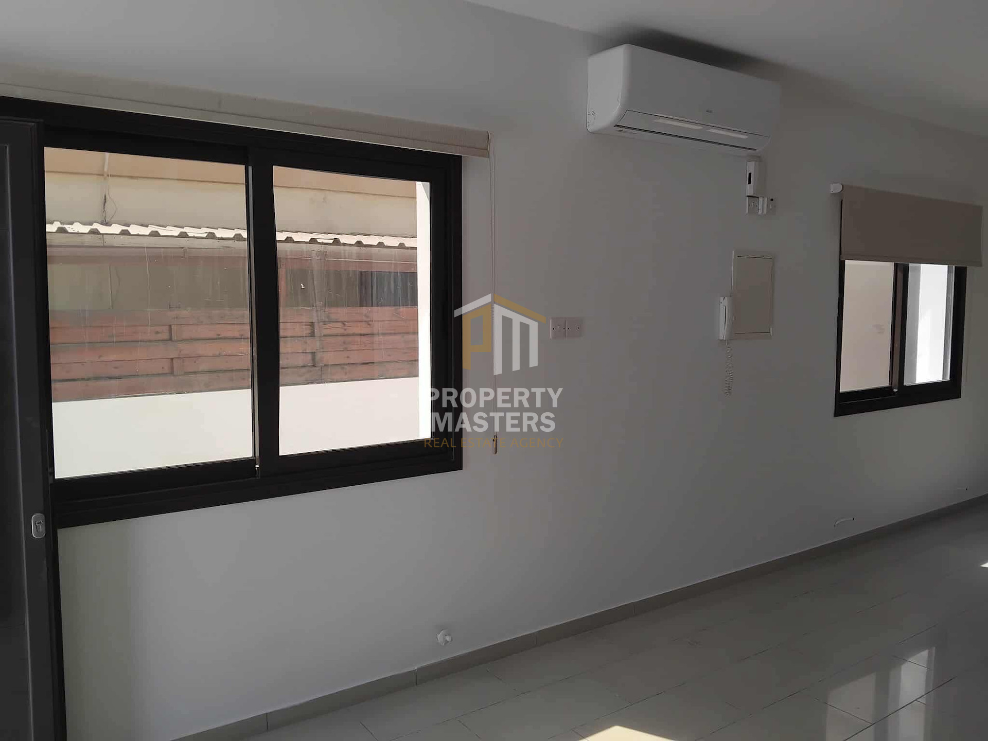 4 bedroom House in Kiti photo 6