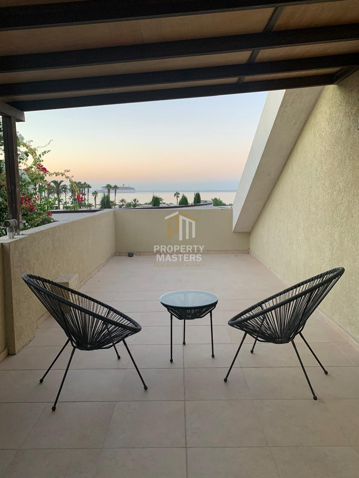 Sea Front 3 Bedroom Villa with Common Pool in Pyrgos Lemesou photo 3