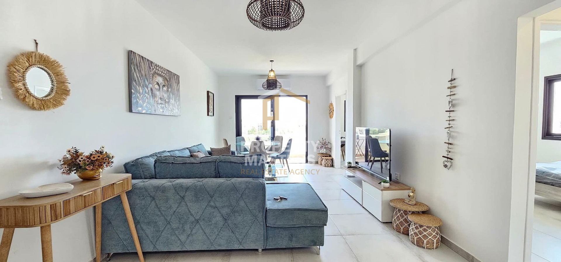 3 Bedroom Apartment in Faneromeni photo 2