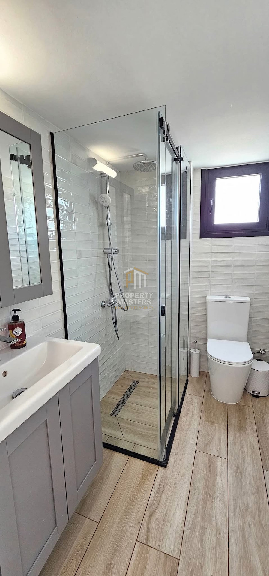 3 Bedroom Apartment in Faneromeni photo 6
