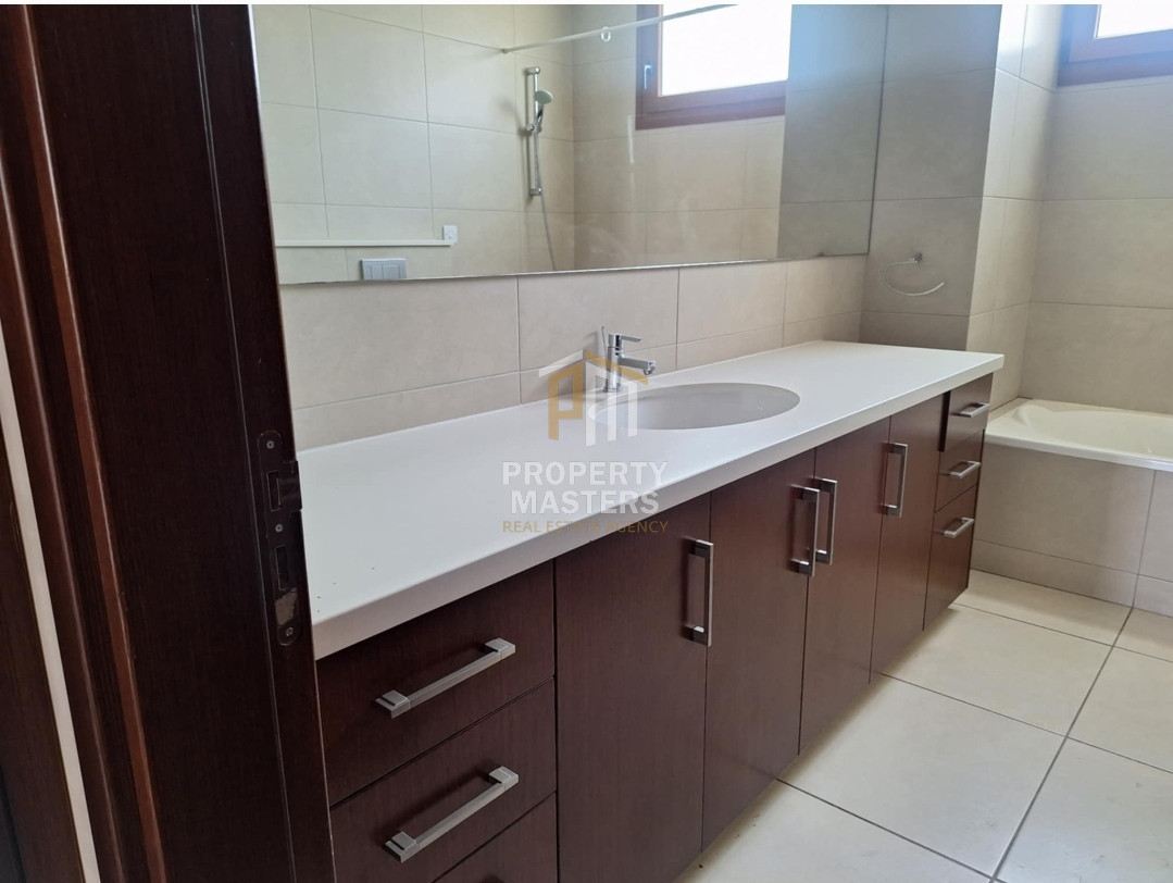 Spacious Four Bedroom Groundfloor House in Strovolos photo 7