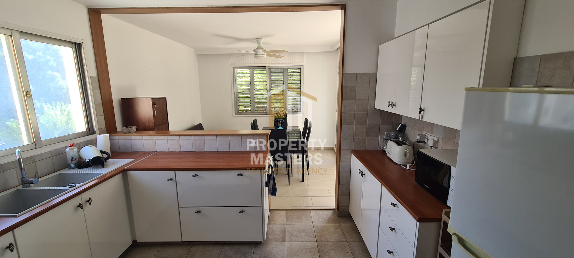 Fully Furnished Three Bedroom Apartment in The City Center of Nicosia photo 5
