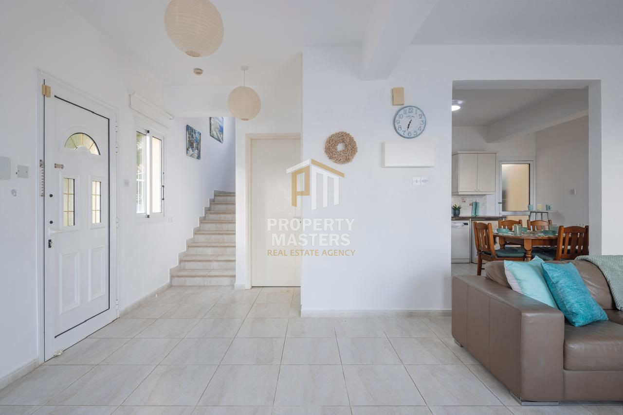 3 Bedroom  Detached House in SEA CAVES PEGEIA, Paphos
