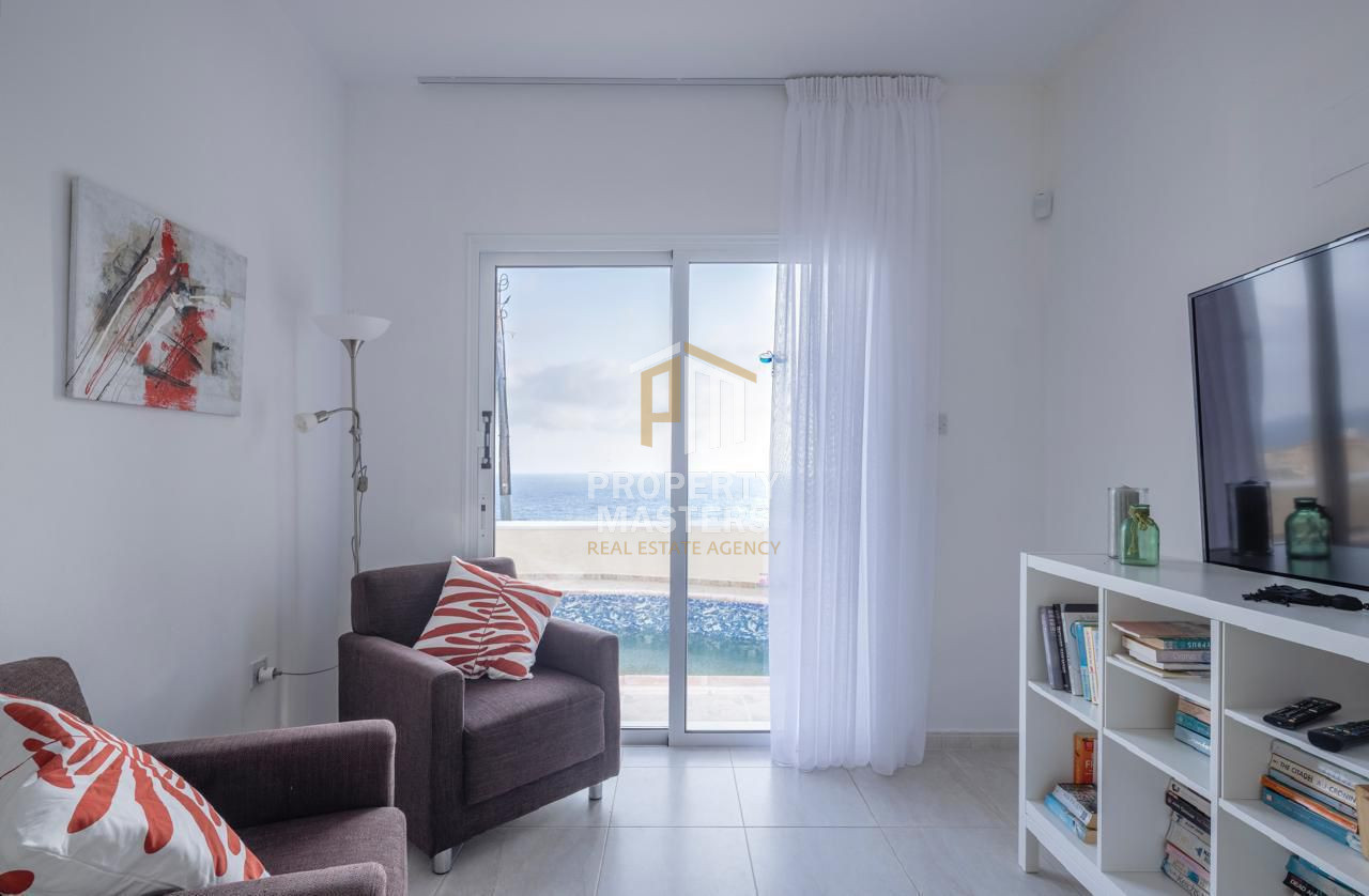 3 Bedroom  Detached House in SEA CAVES PEGEIA, Paphos