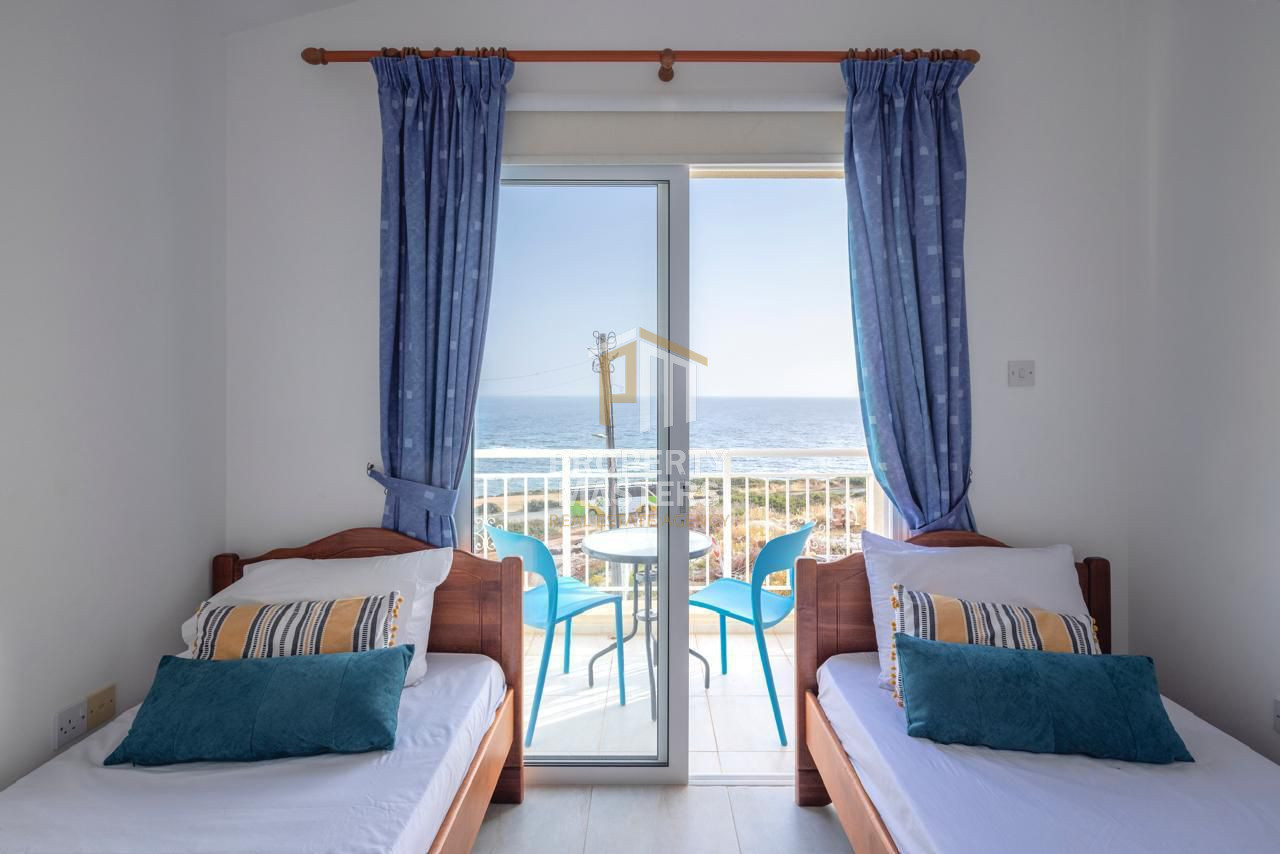 3 Bedroom  Detached House in SEA CAVES PEGEIA, Paphos