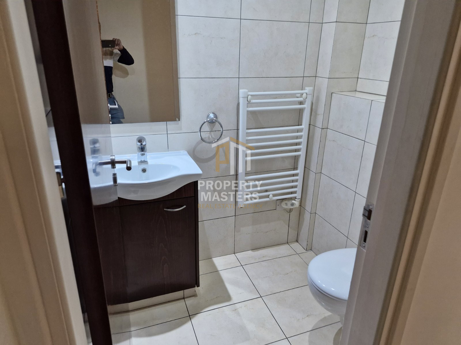 Spacious Three Bedroom Apartment in Aglantzia photo 7