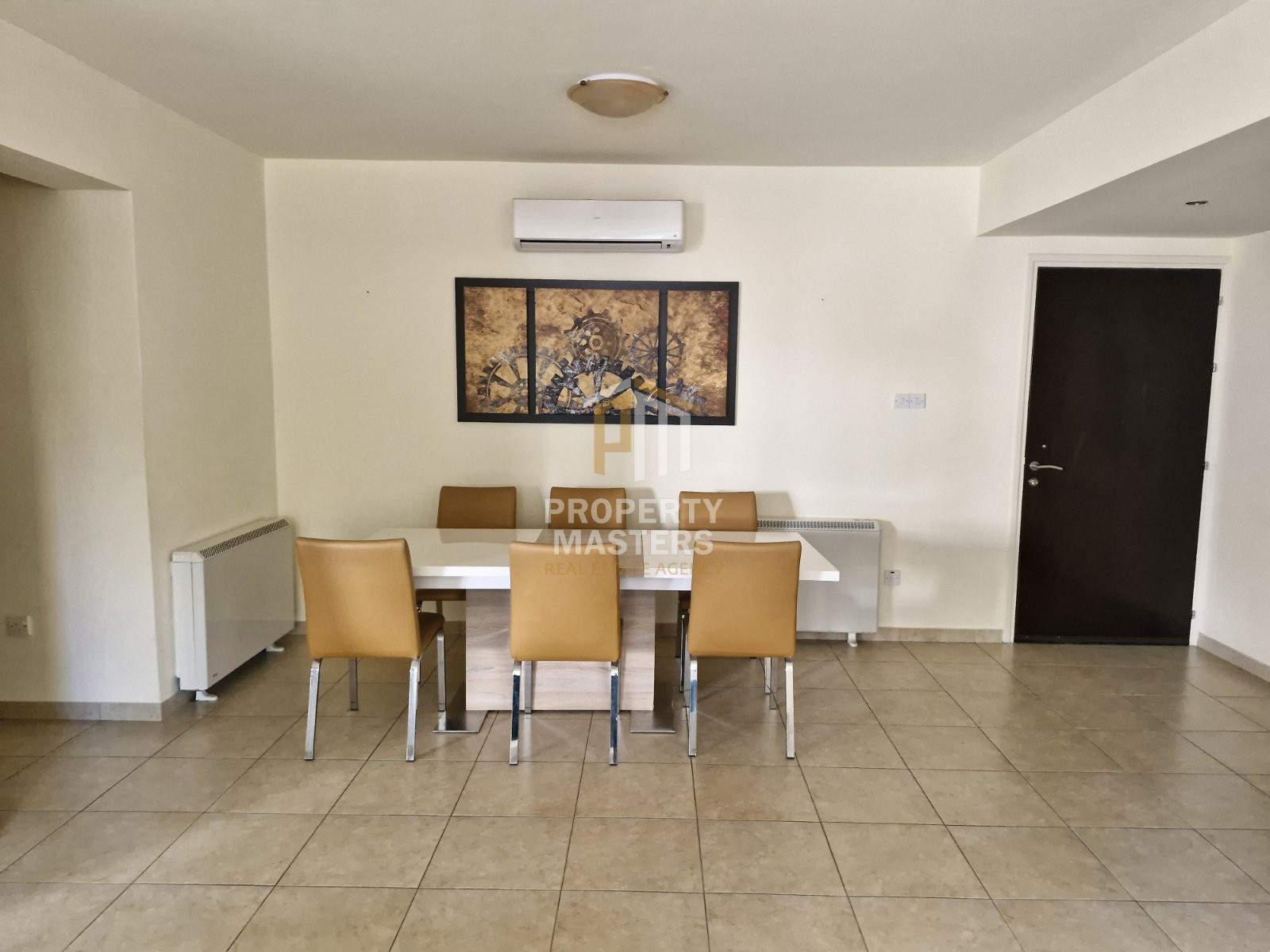Spacious Three Bedroom Apartment in Aglantzia photo 3