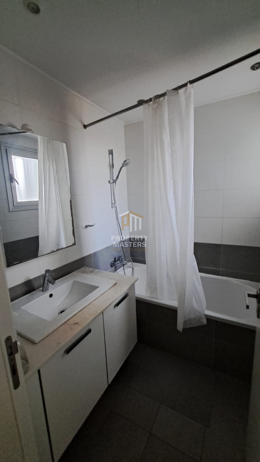 3 Bedroom  Apartment in Chrysopolitissa, Larnaca