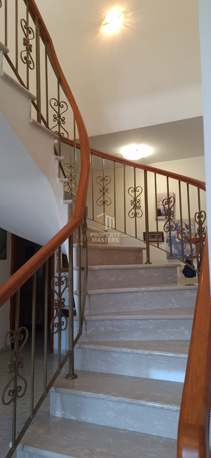4 bedroom House in Aradippou photo 2