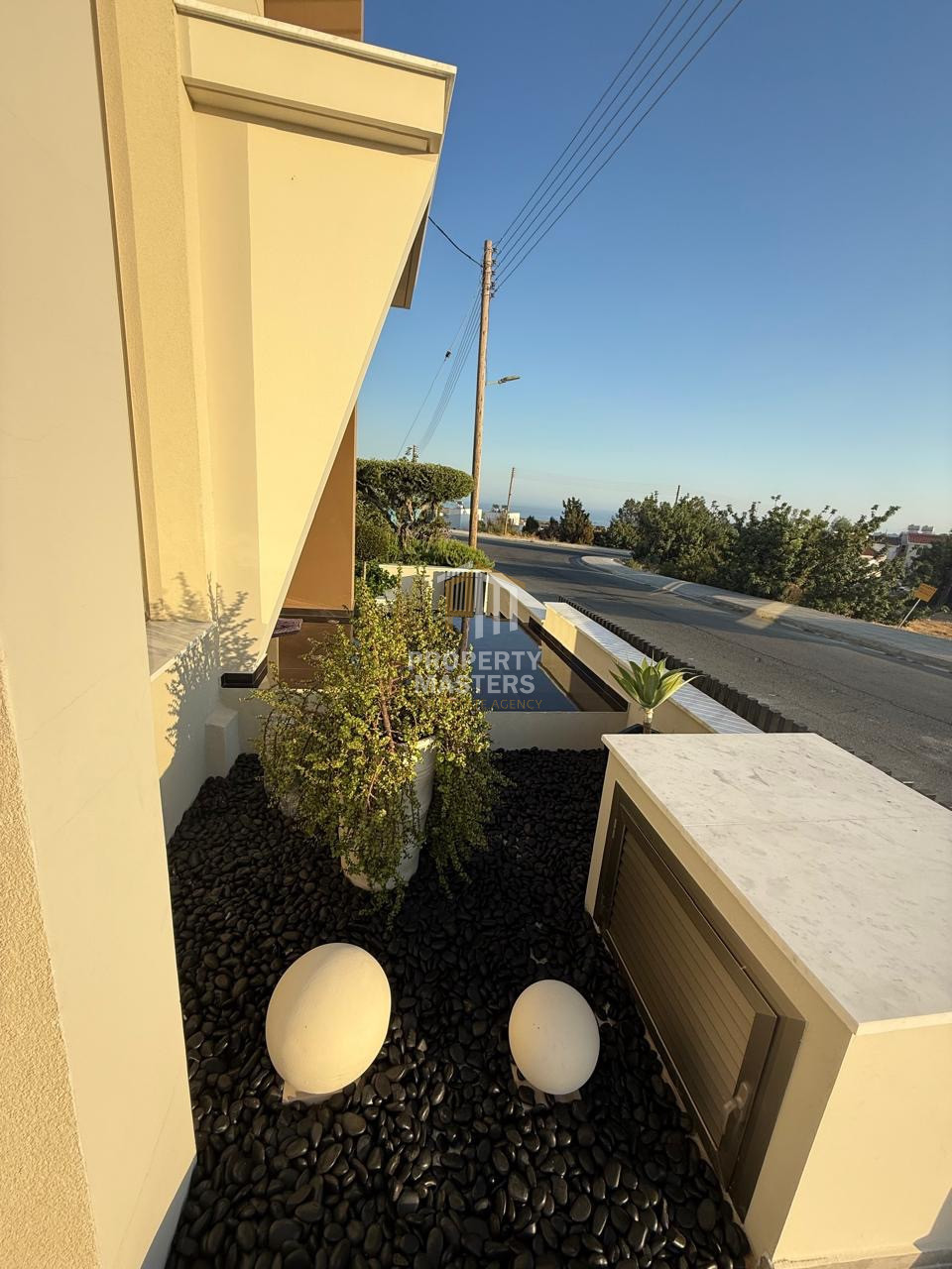 Modern Detached Villa with Three Bedrooms in Episkopi Lemesou photo 16