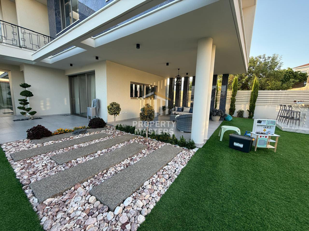 Modern Detached Villa with Three Bedrooms in Episkopi Lemesou photo 2