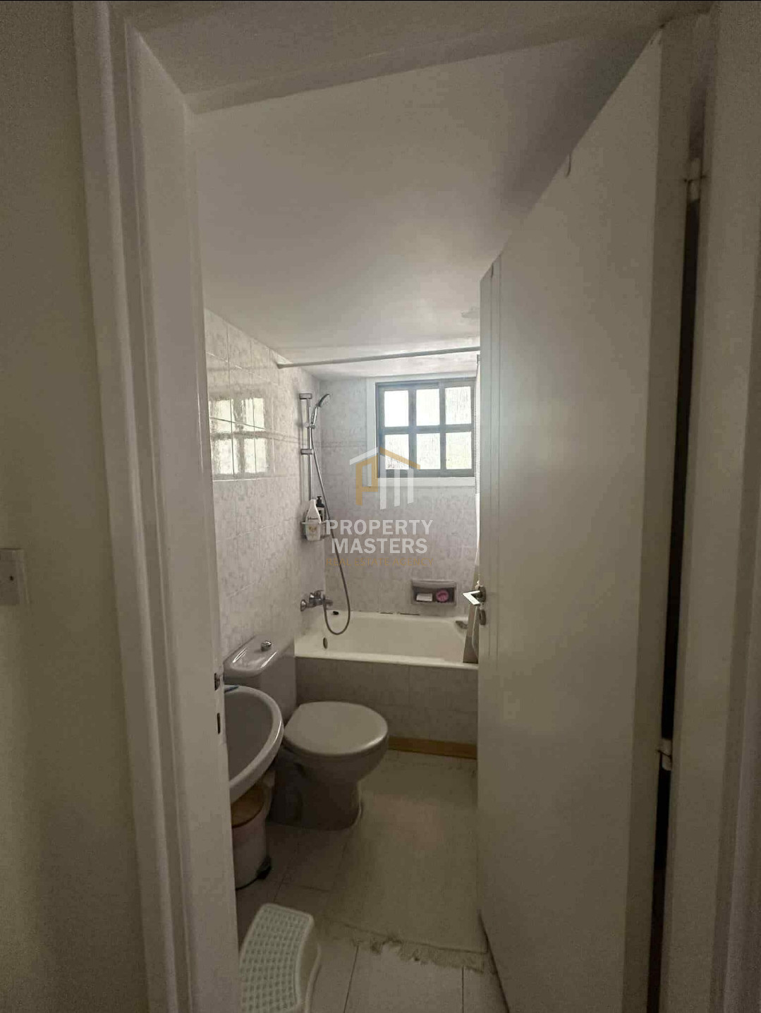 6 bedroom Apartment Building in Tsirion photo 14