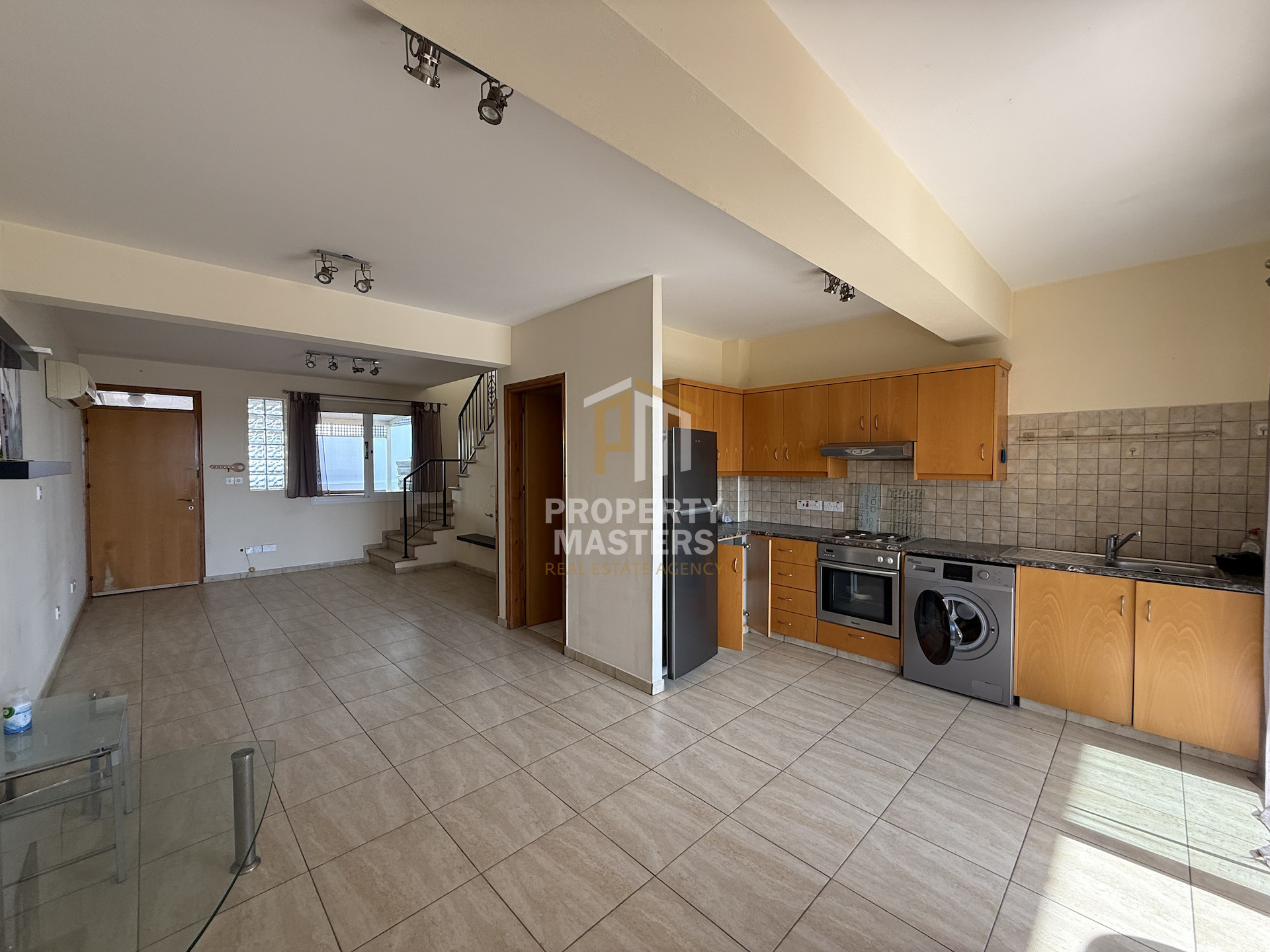 3 bedroom Maisonette in Oroklini photo 2