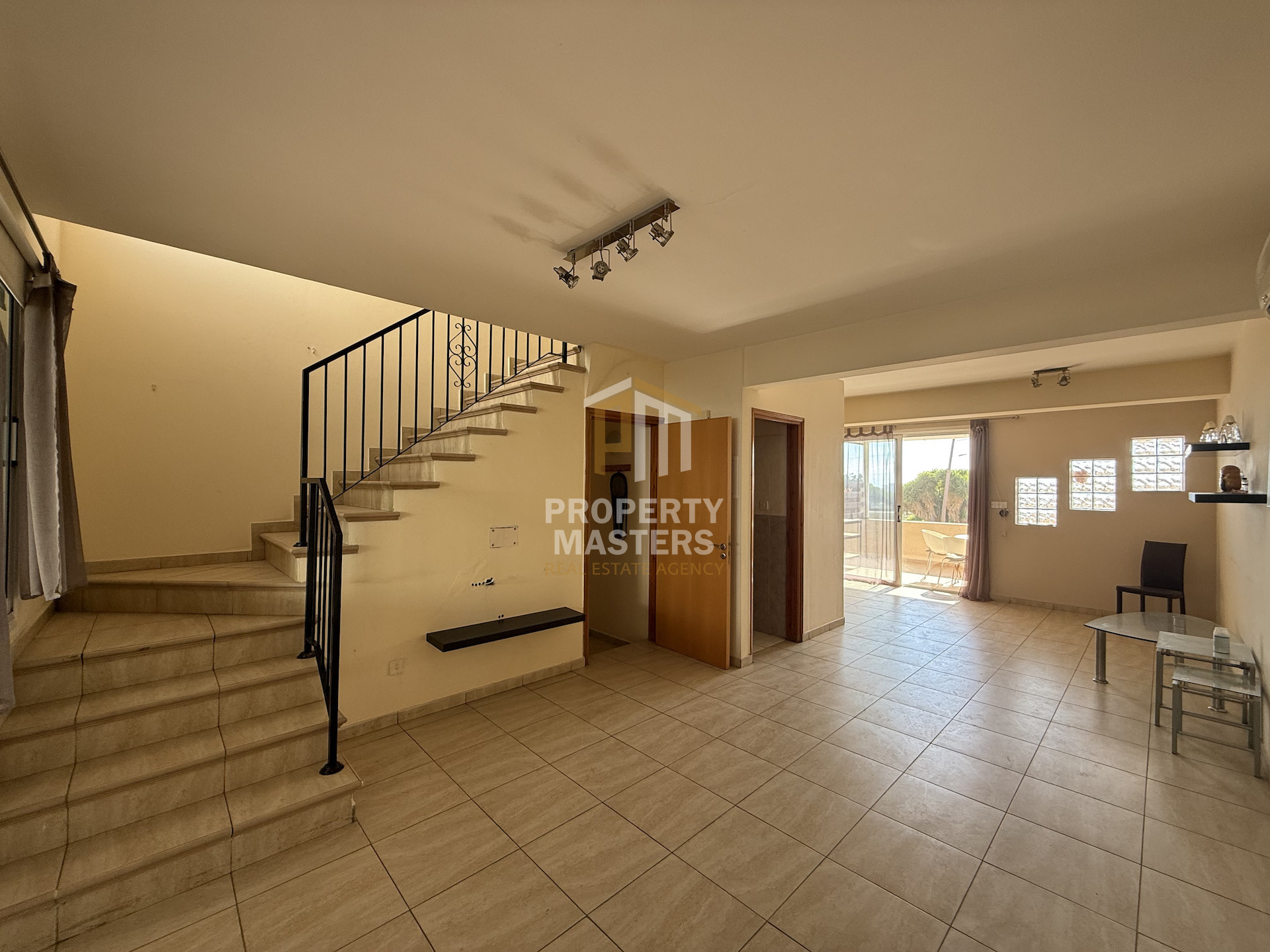 3 bedroom Maisonette in Oroklini photo 1