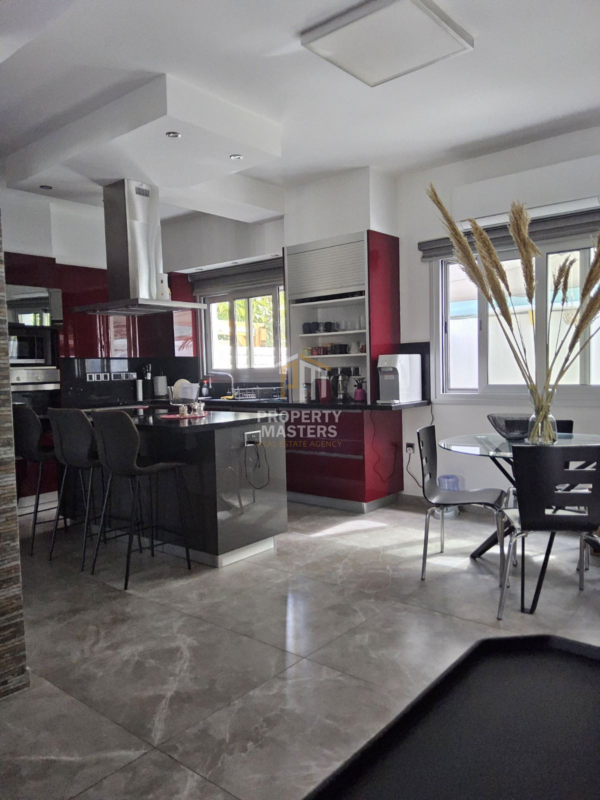 Modern Three Bedroom Semi-Detached House in Egkomi photo 2