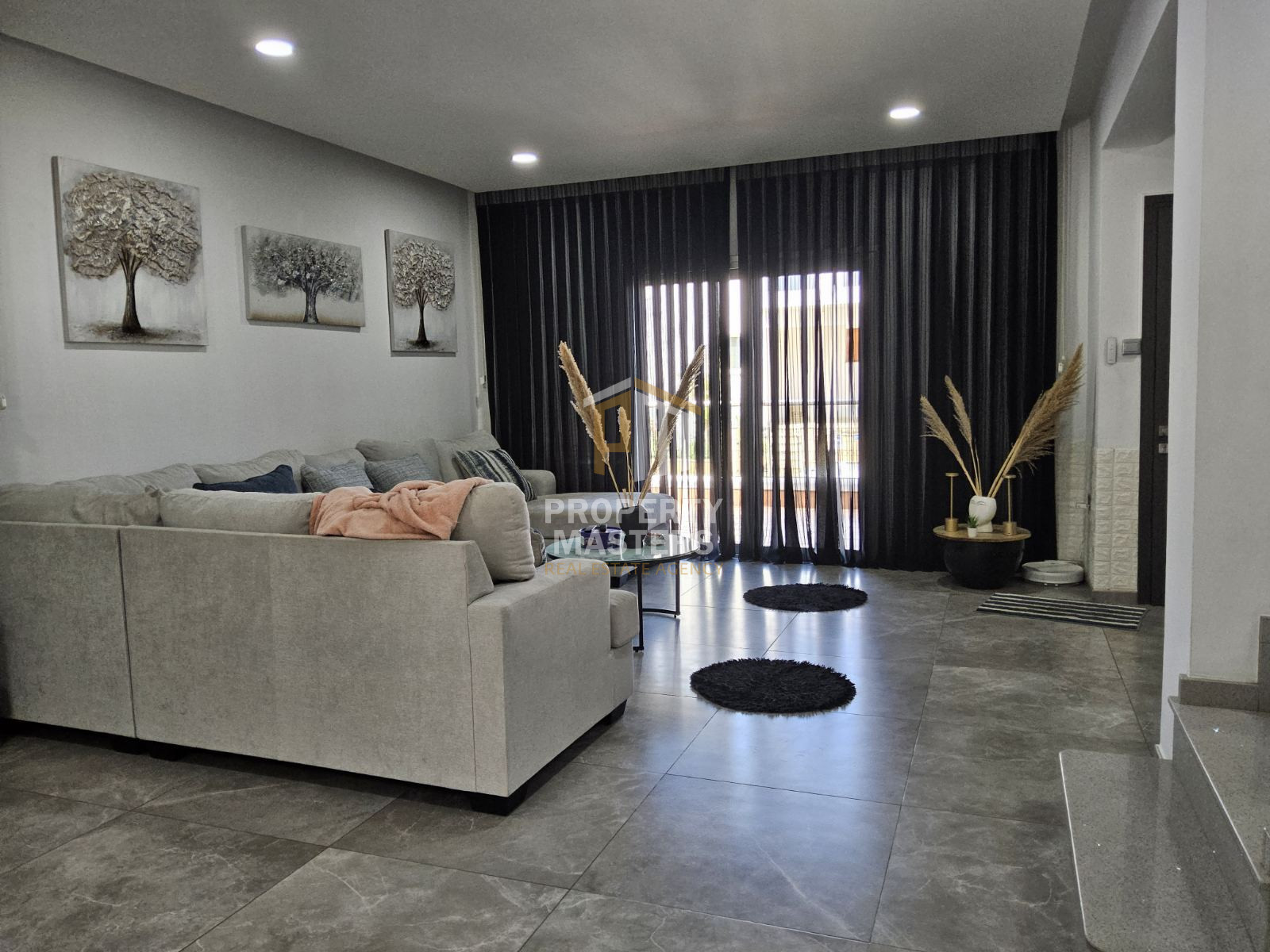Modern Three Bedroom Semi-Detached House in Egkomi photo 4