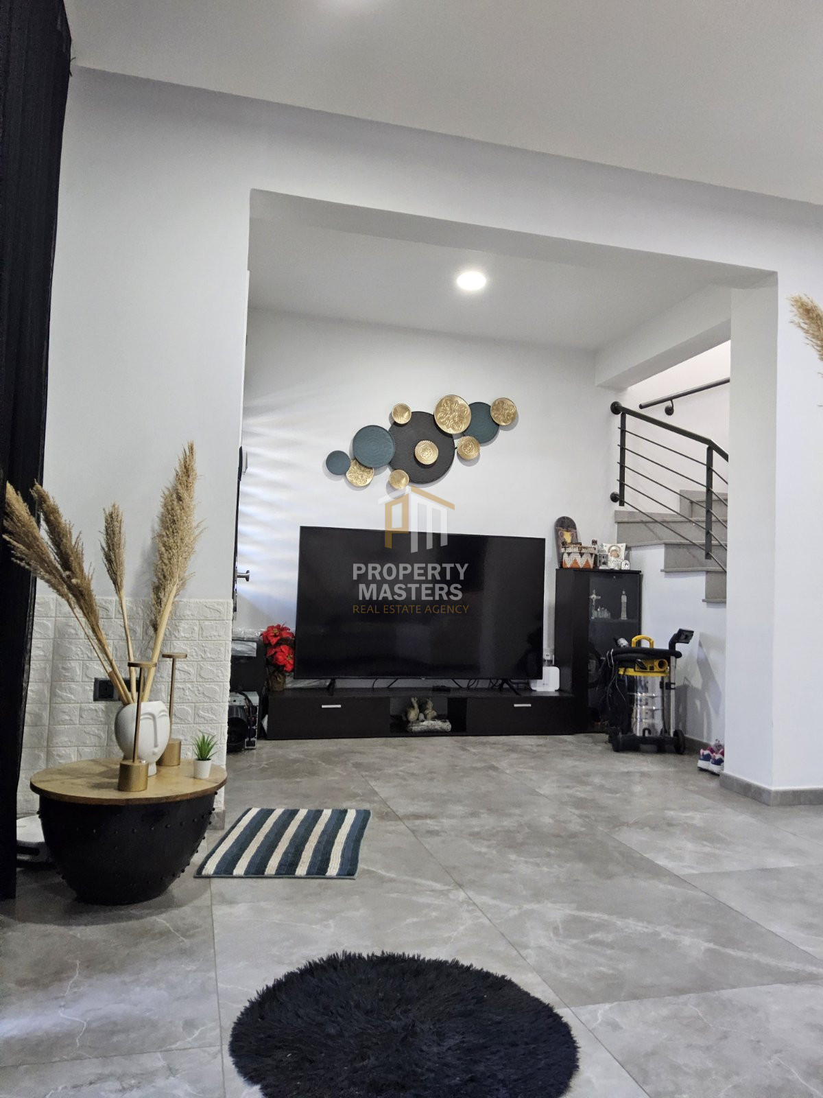 Modern Three Bedroom Semi-Detached House in Egkomi photo 5