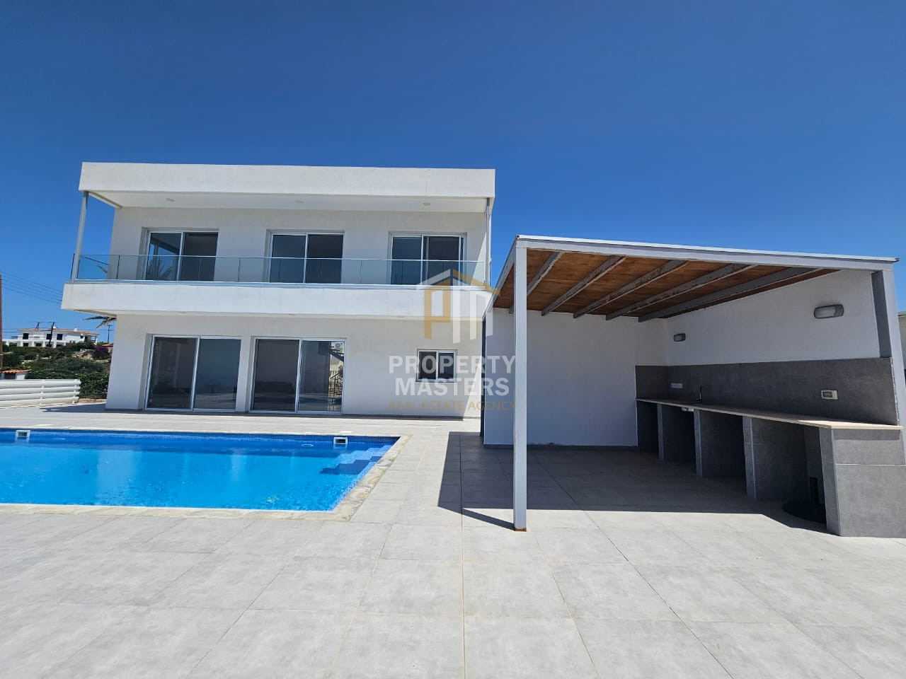 Detached 3 Bedroom Villa Sea Caves Peyia photo 4