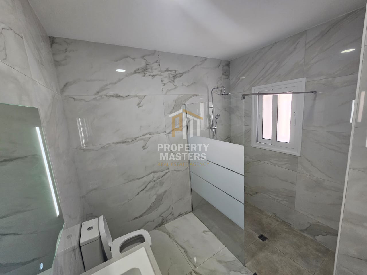 Detached 3 Bedroom Villa Sea Caves Peyia photo 14