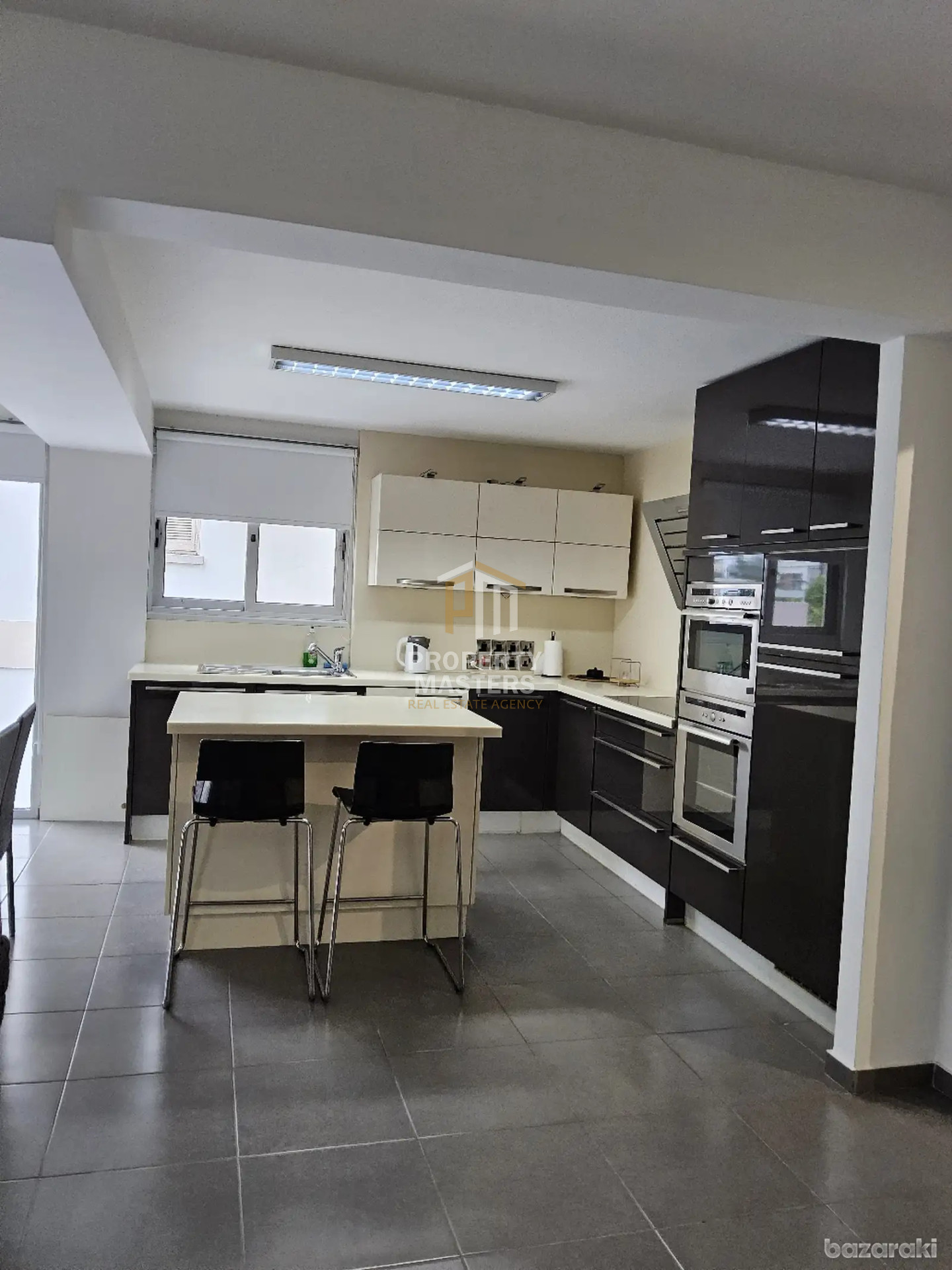 Modern Furnished Apartment near the Aluminium Tower photo 9