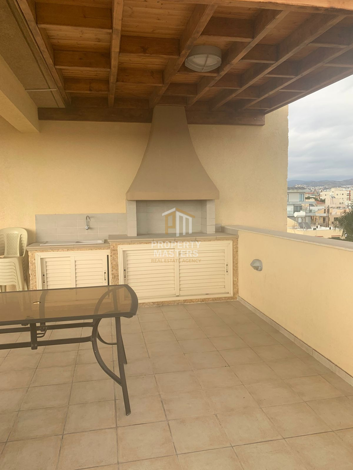 Fully Furnished 3 Bedroom Penthouse Apartment in Kato Polemidia photo 5