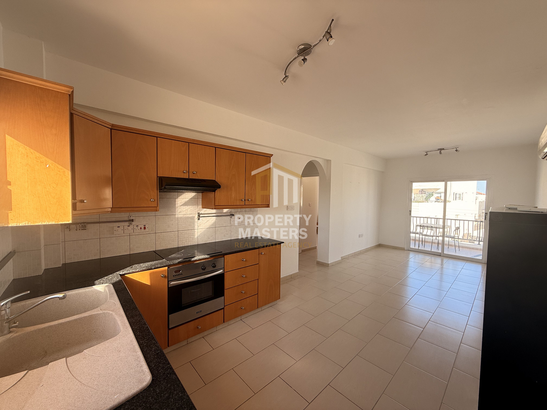 2 bedroom Apartment in Oroklini photo 2