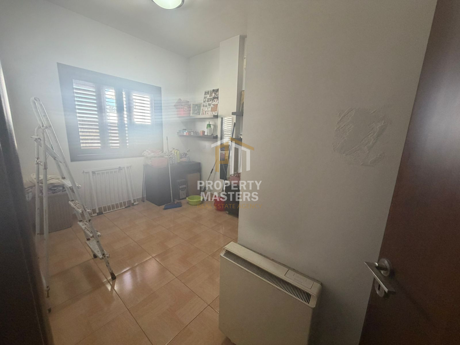 Spacious 3 Bedroom Furnished Apartment in Strovolos photo 13
