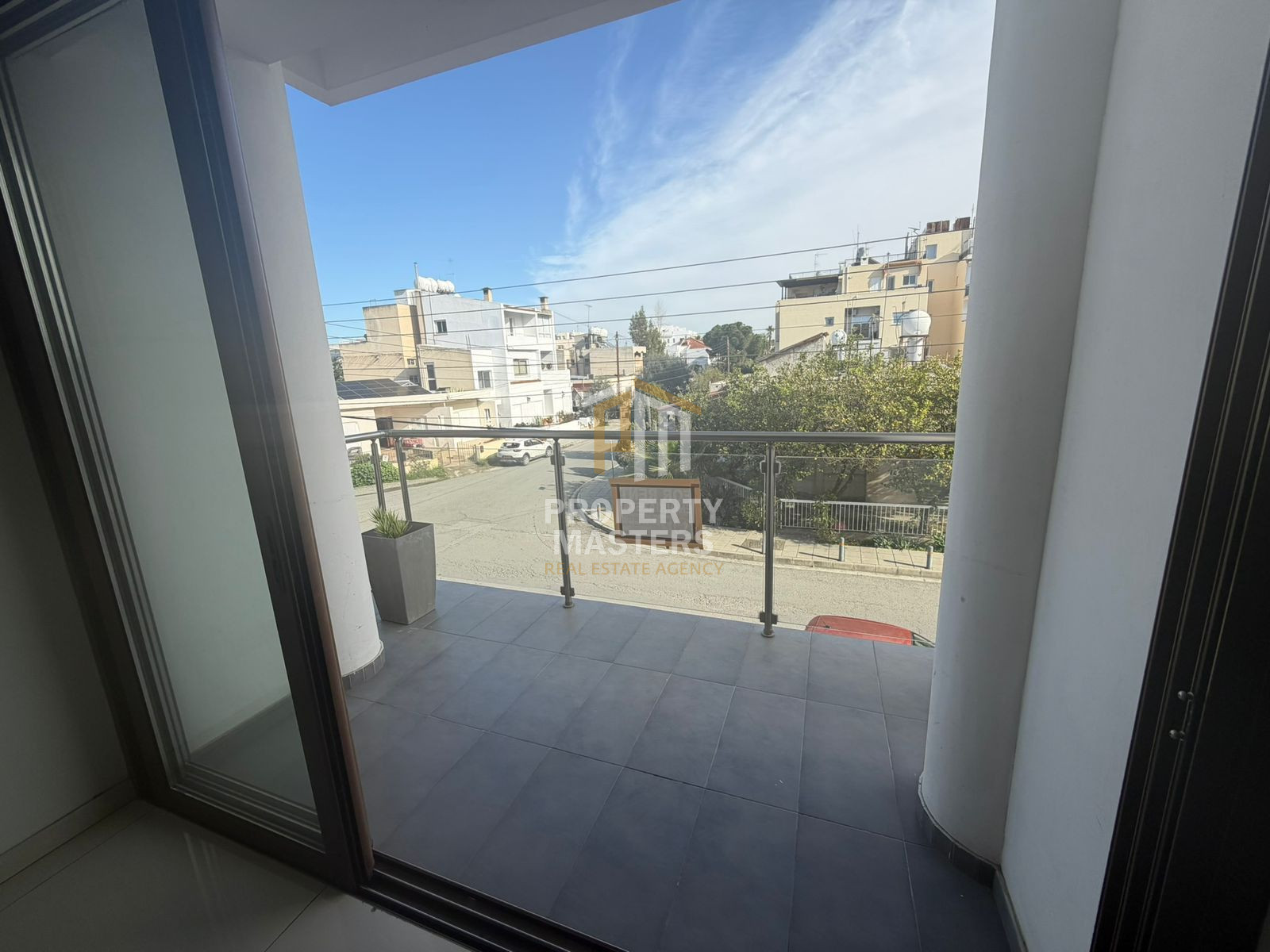 Spacious 3 Bedroom Furnished Apartment in Strovolos photo 6