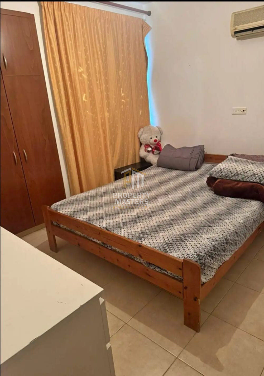 Fully Furnished Two Bedroom Apartment in Faneromeni, Larnaca photo 8