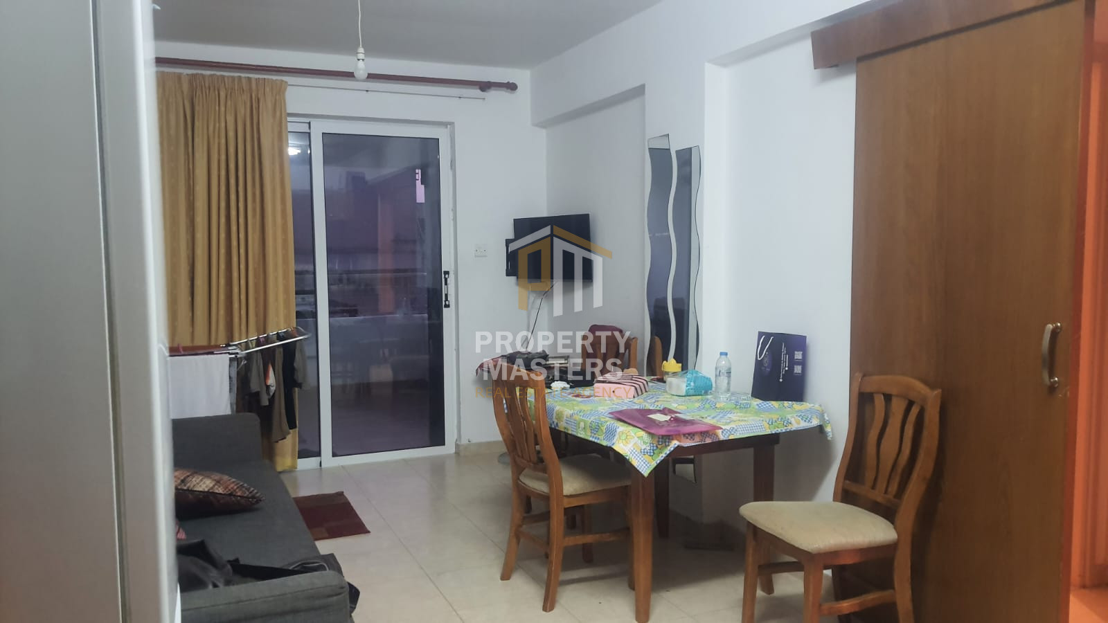 Fully Furnished Two Bedroom Apartment in Faneromeni, Larnaca photo 9