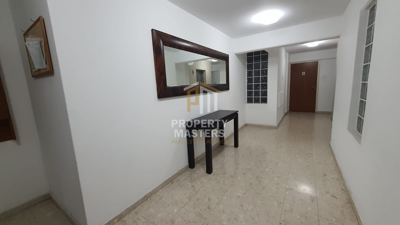 Fully Furnished Two Bedroom Apartment in Faneromeni, Larnaca photo 13