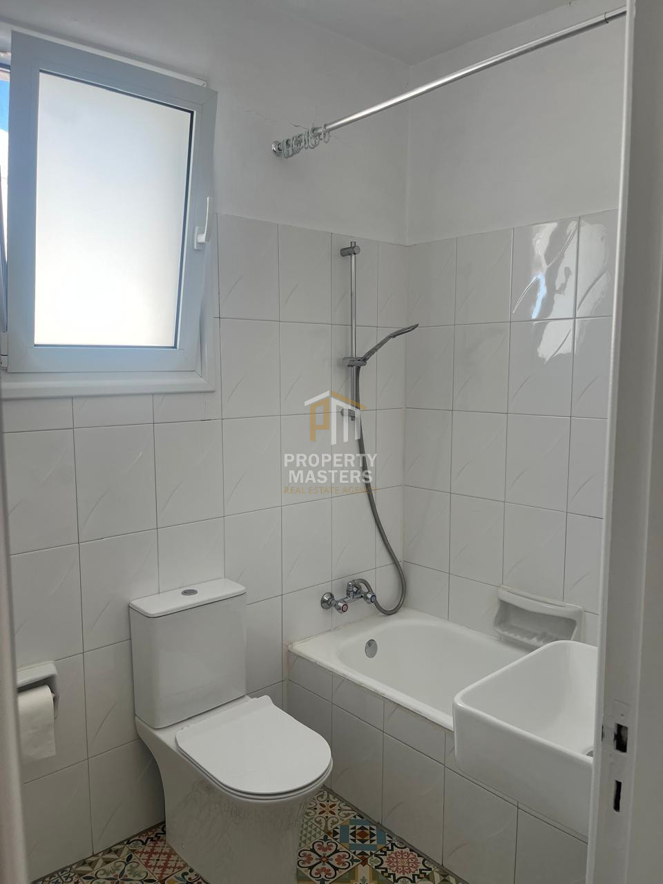 3 bedroom Semi-Detached House in Perivolia Larnakas photo 10