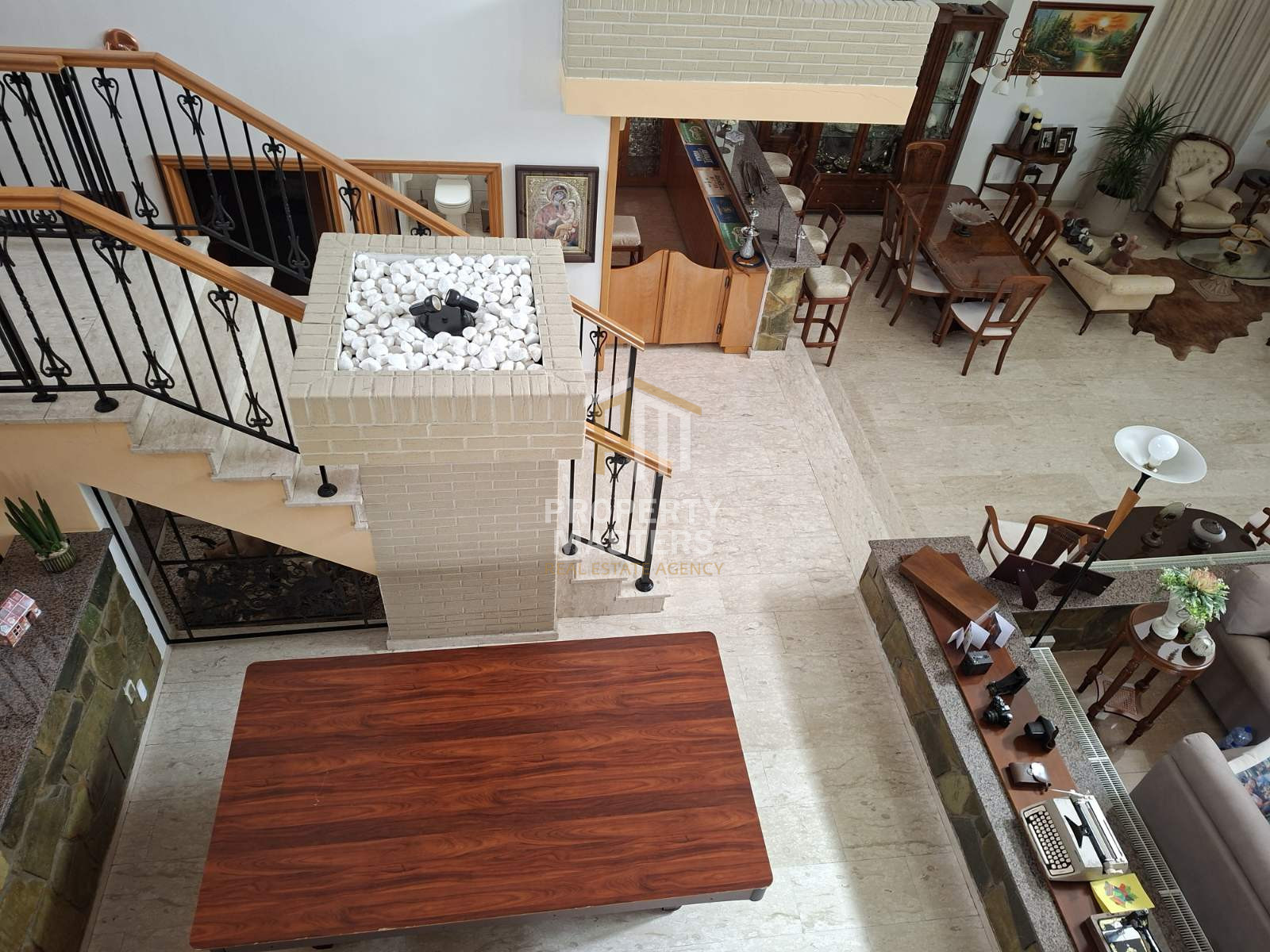 Spacious 3 Bedroom Furnished Villa with Large Plot in Athiainou photo 12