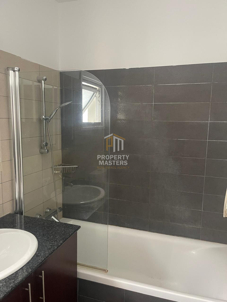 Partially Furnished 2 Bedroom Apartment in Central Strovolos photo 13