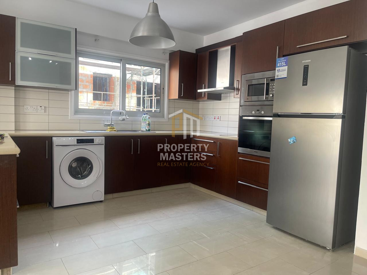 Partially Furnished 2 Bedroom Apartment in Central Strovolos photo 3