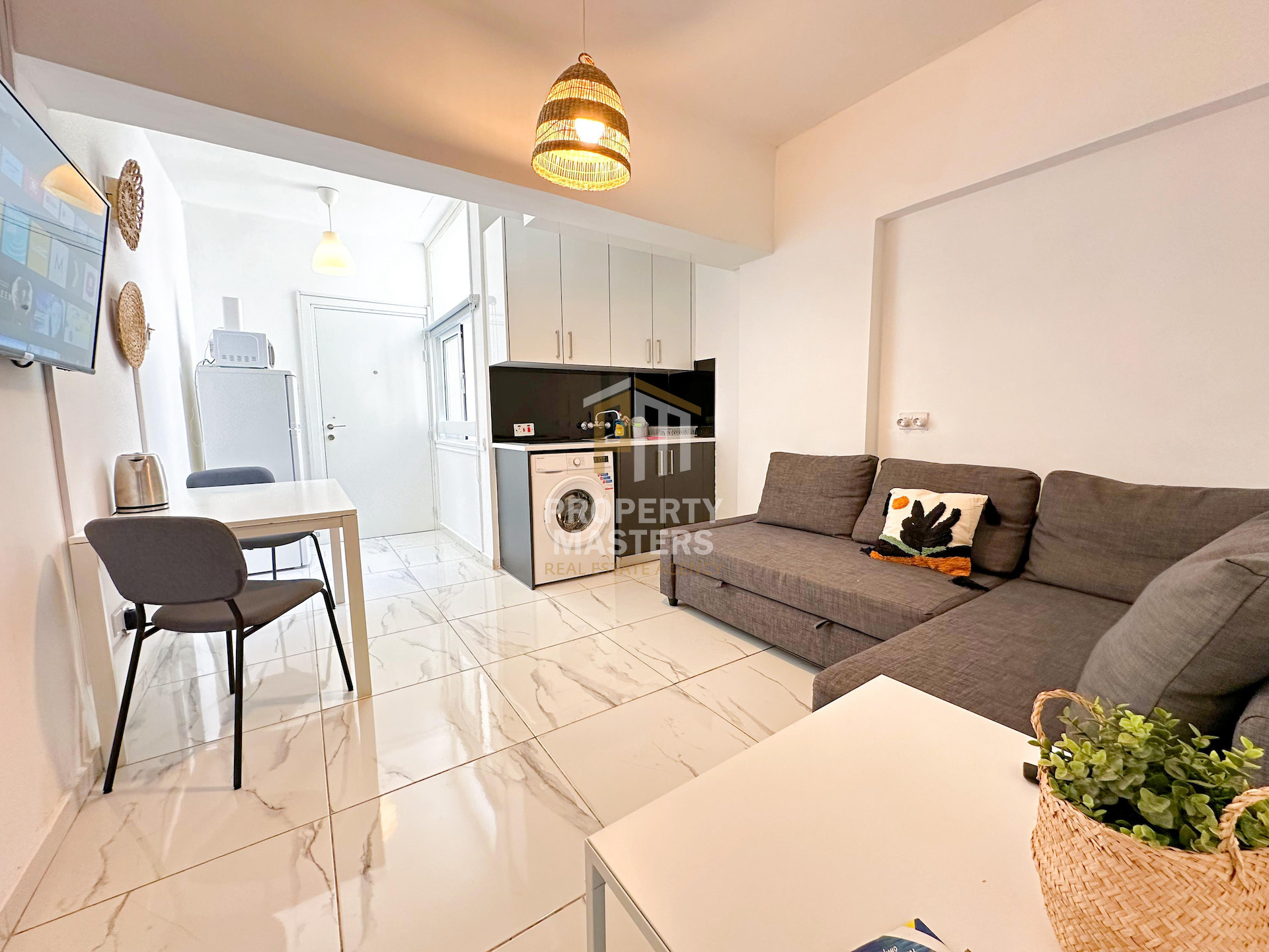 1 bedroom Apartment in Town Center photo 1