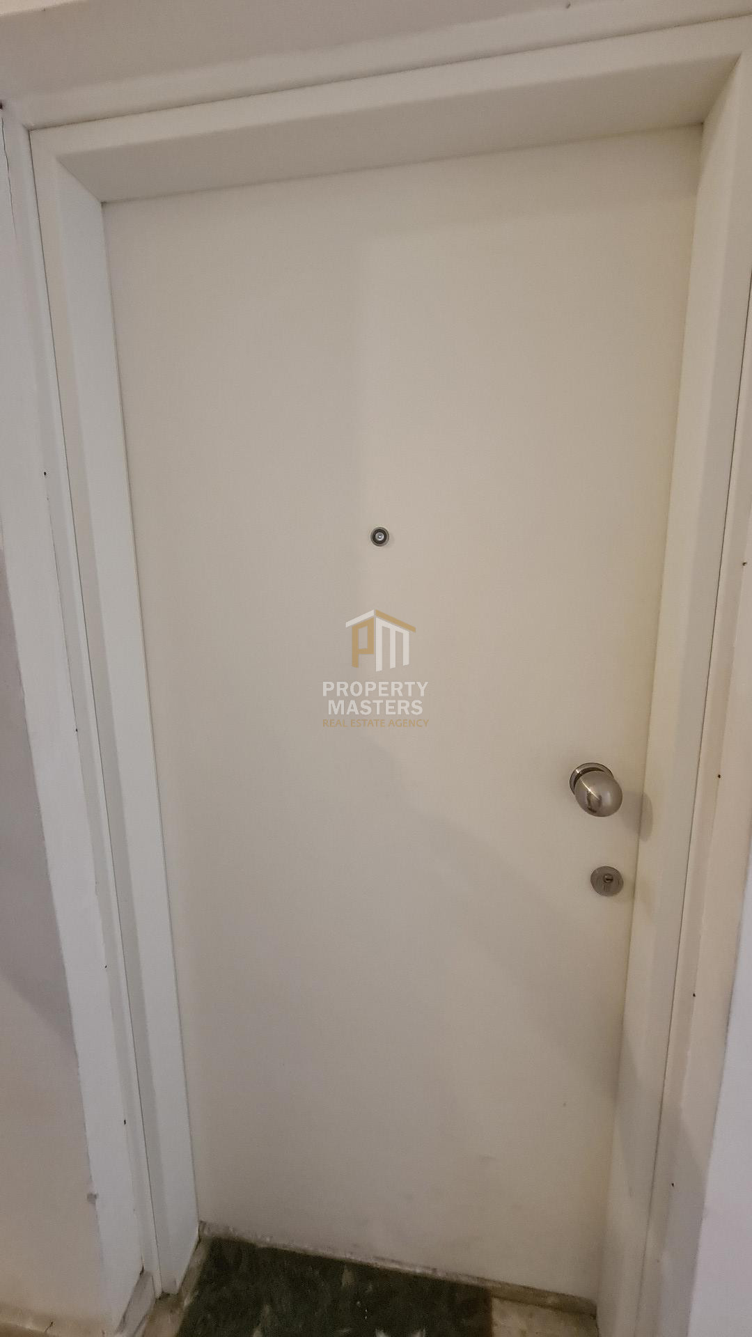 1 bedroom Apartment in Town Center photo 7