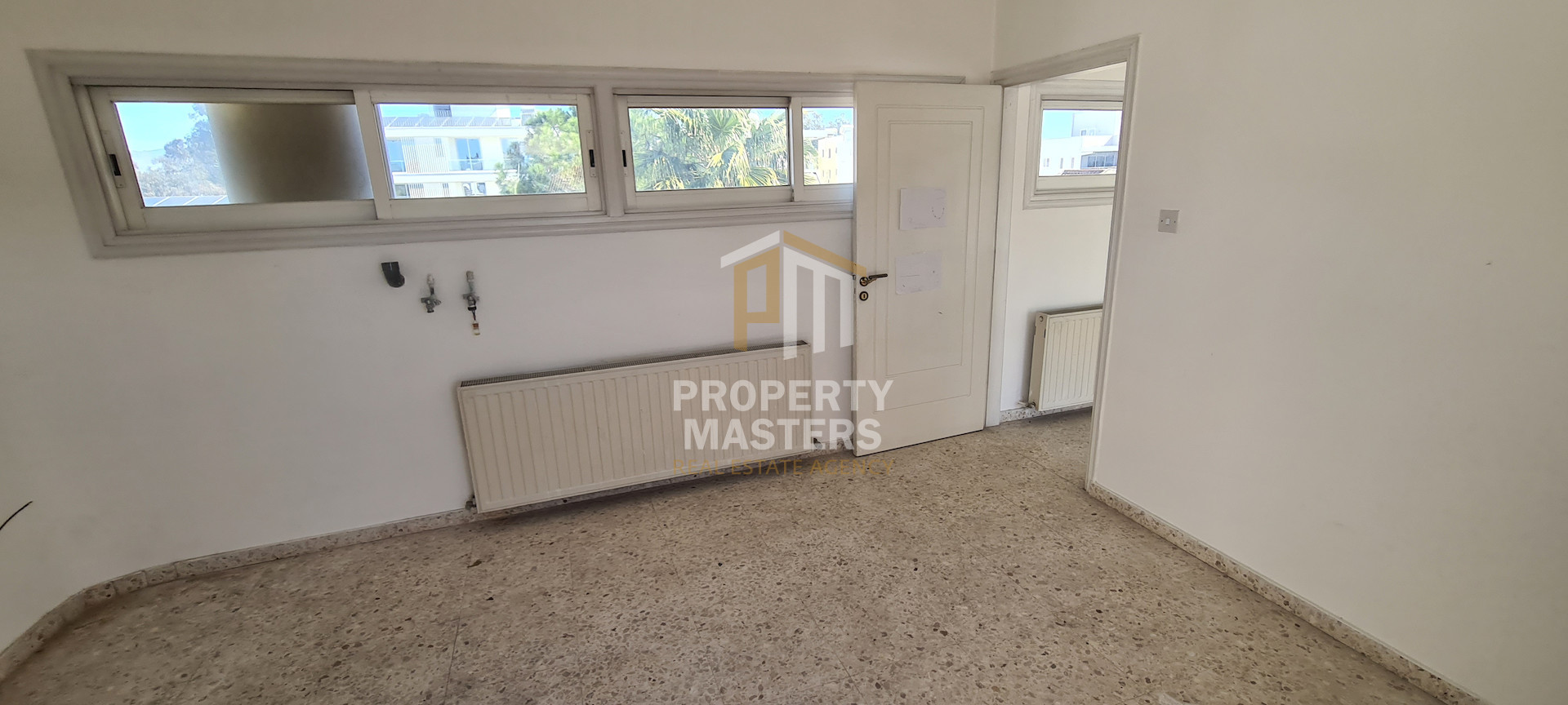Spacious Six Bedroom Villa in Prestigious Egkomi Area, Nicosia photo 8