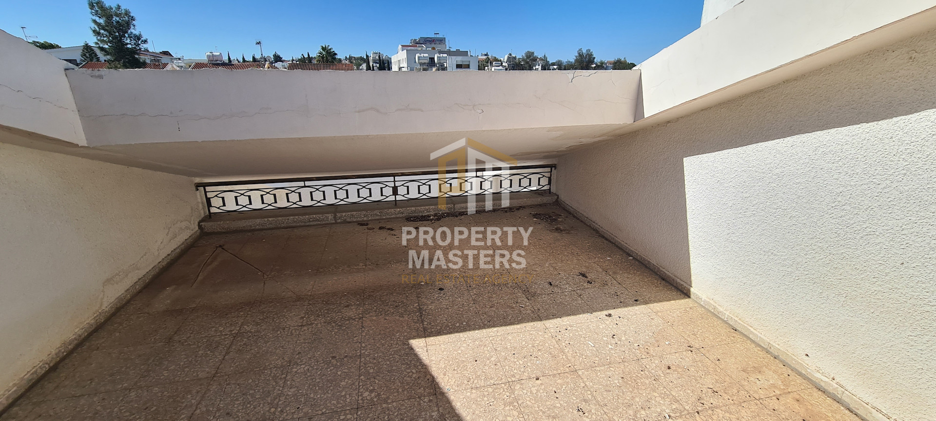 Spacious Six Bedroom Villa in Prestigious Egkomi Area, Nicosia photo 9