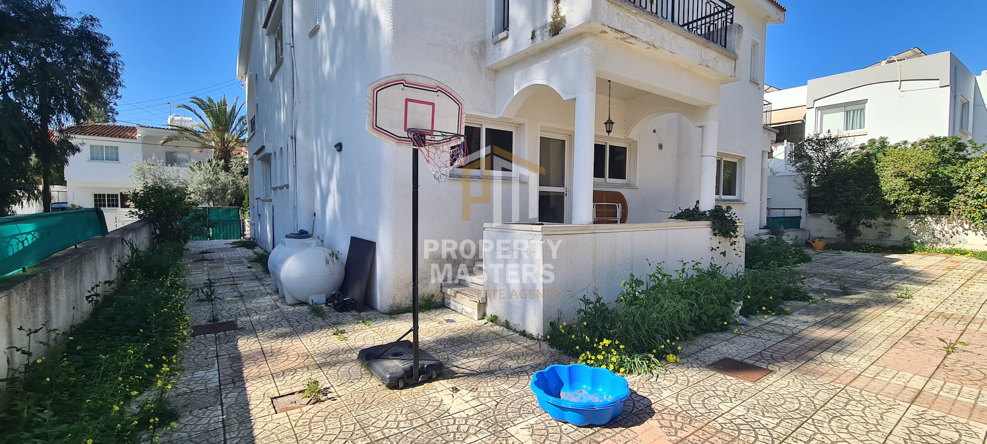 Spacious Six Bedroom Villa in Prestigious Egkomi Area, Nicosia photo 2
