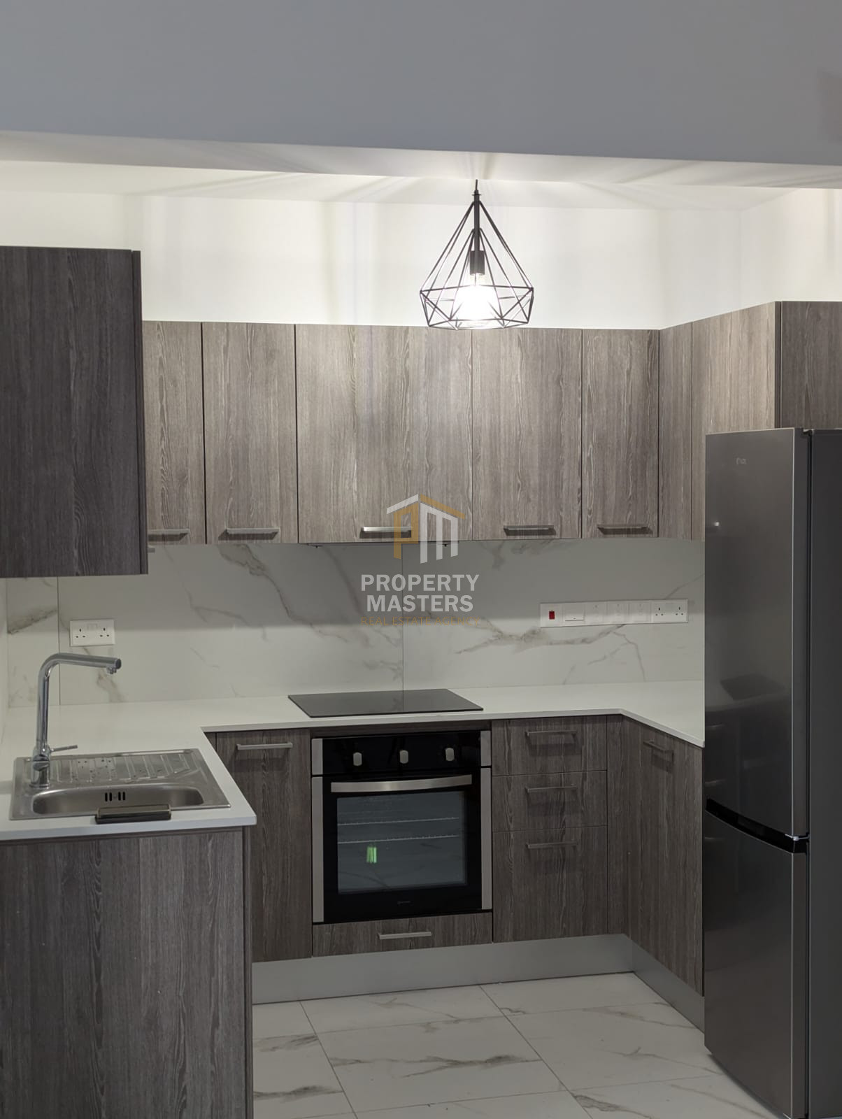 Modern Two Bedroom Apartment in Larnaca photo 1