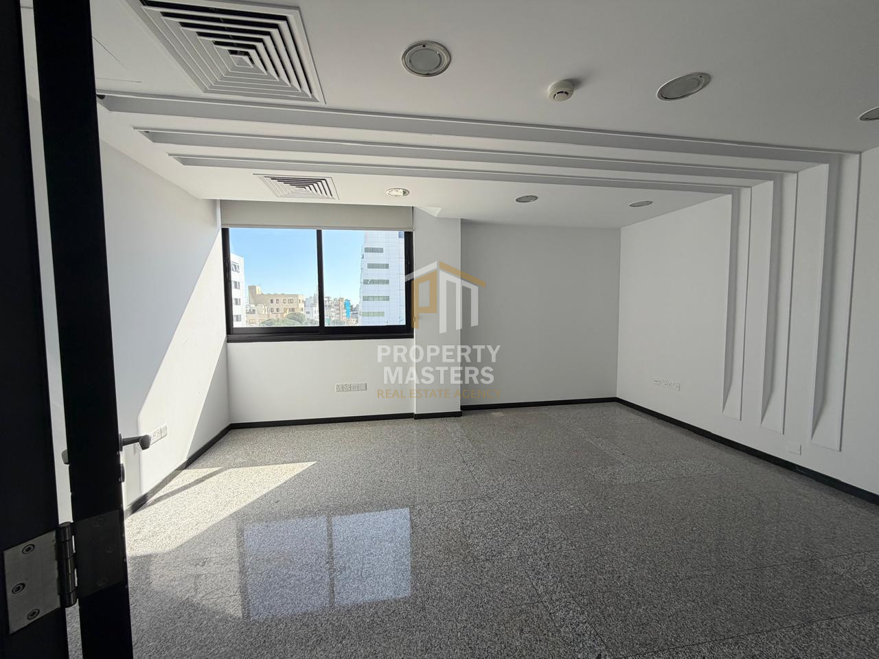Office in Strovolos — Acropolis photo 5