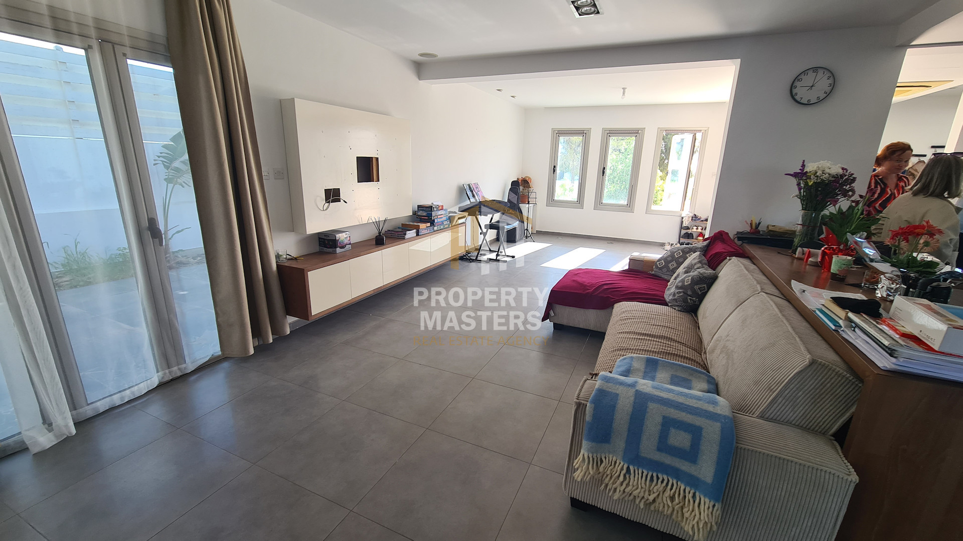 4 bedroom Semi-Detached House in Livadia Larnakas photo 4