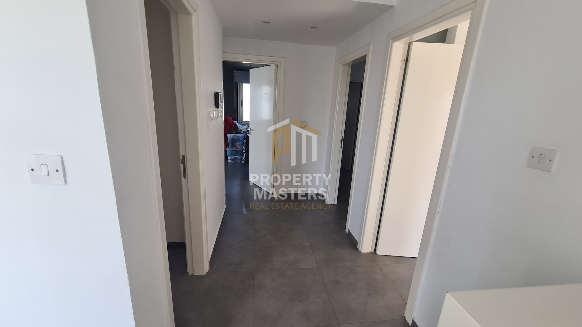 4 bedroom Semi-Detached House in Livadia Larnakas photo 12