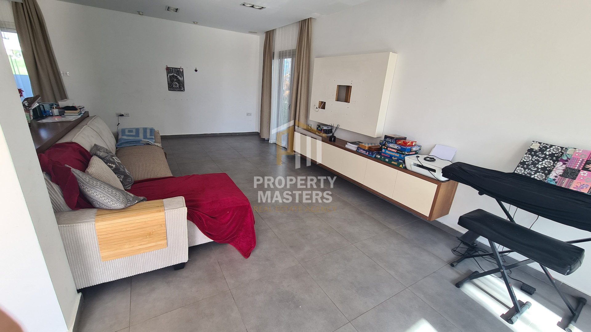 4 bedroom Semi-Detached House in Livadia Larnakas photo 18
