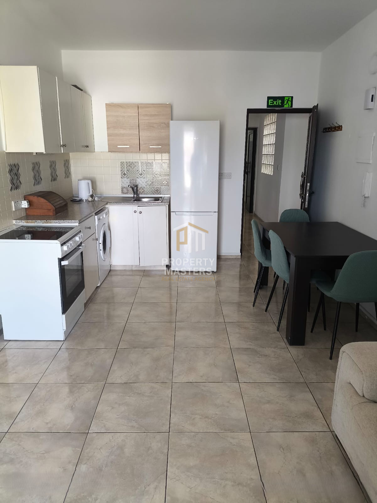 2 bedroom Apartment in Agios Theodoros Pafos photo 3