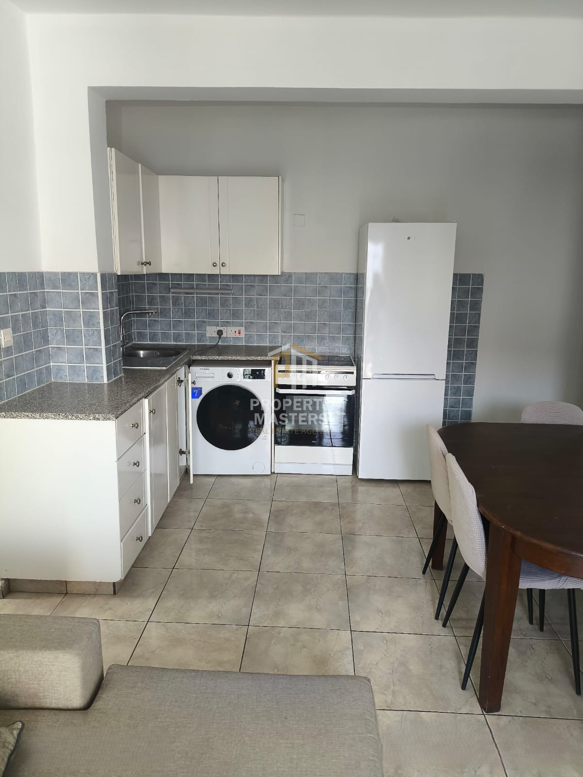 2 bedroom Apartment in Agios Theodoros Pafos photo 4