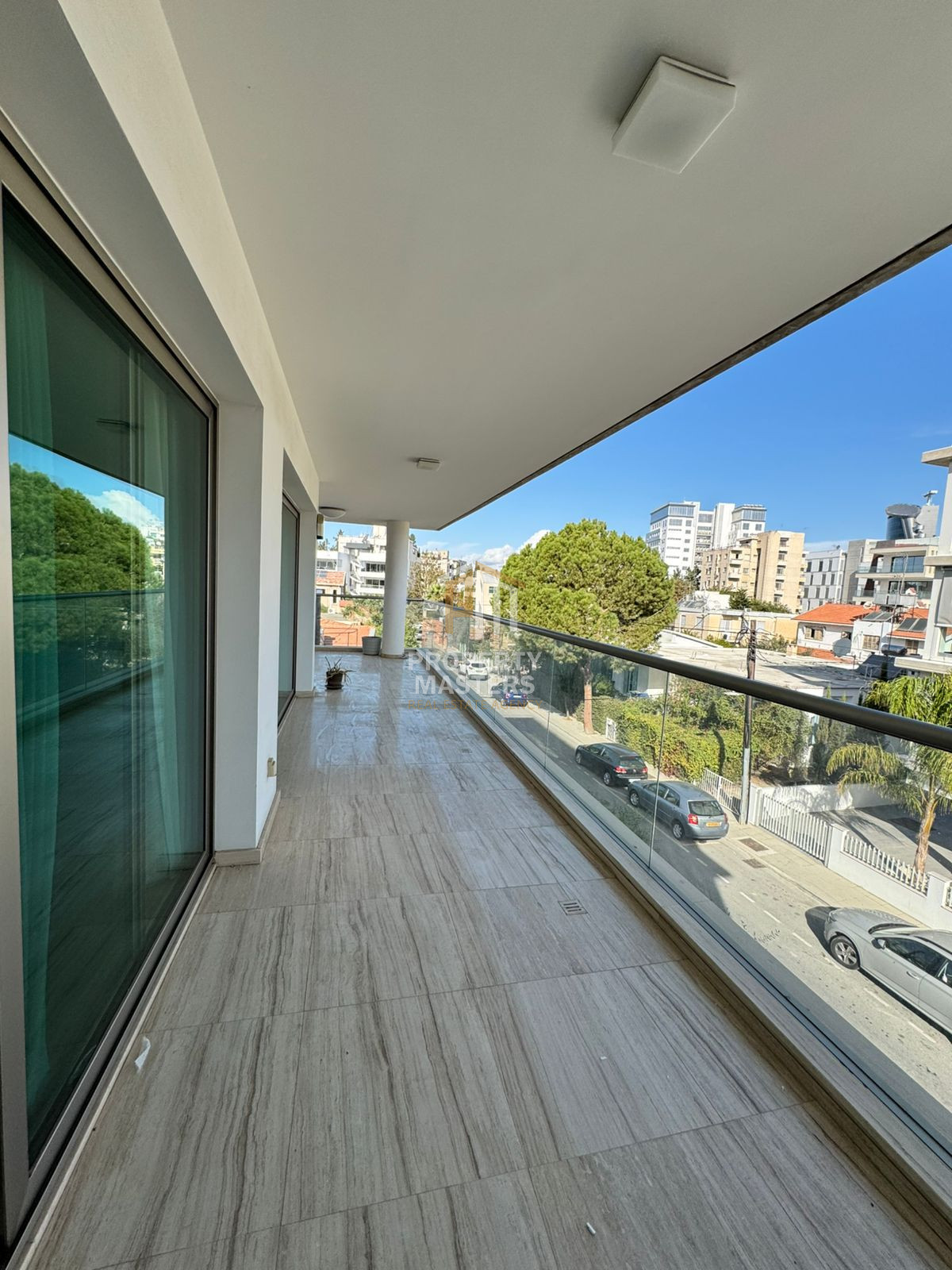 4 bedroom Apartment in Strovolos — Agioi Omologites photo 5
