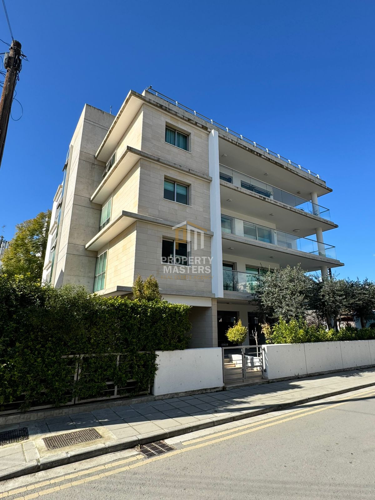 4 bedroom Apartment in Strovolos — Agioi Omologites photo 6