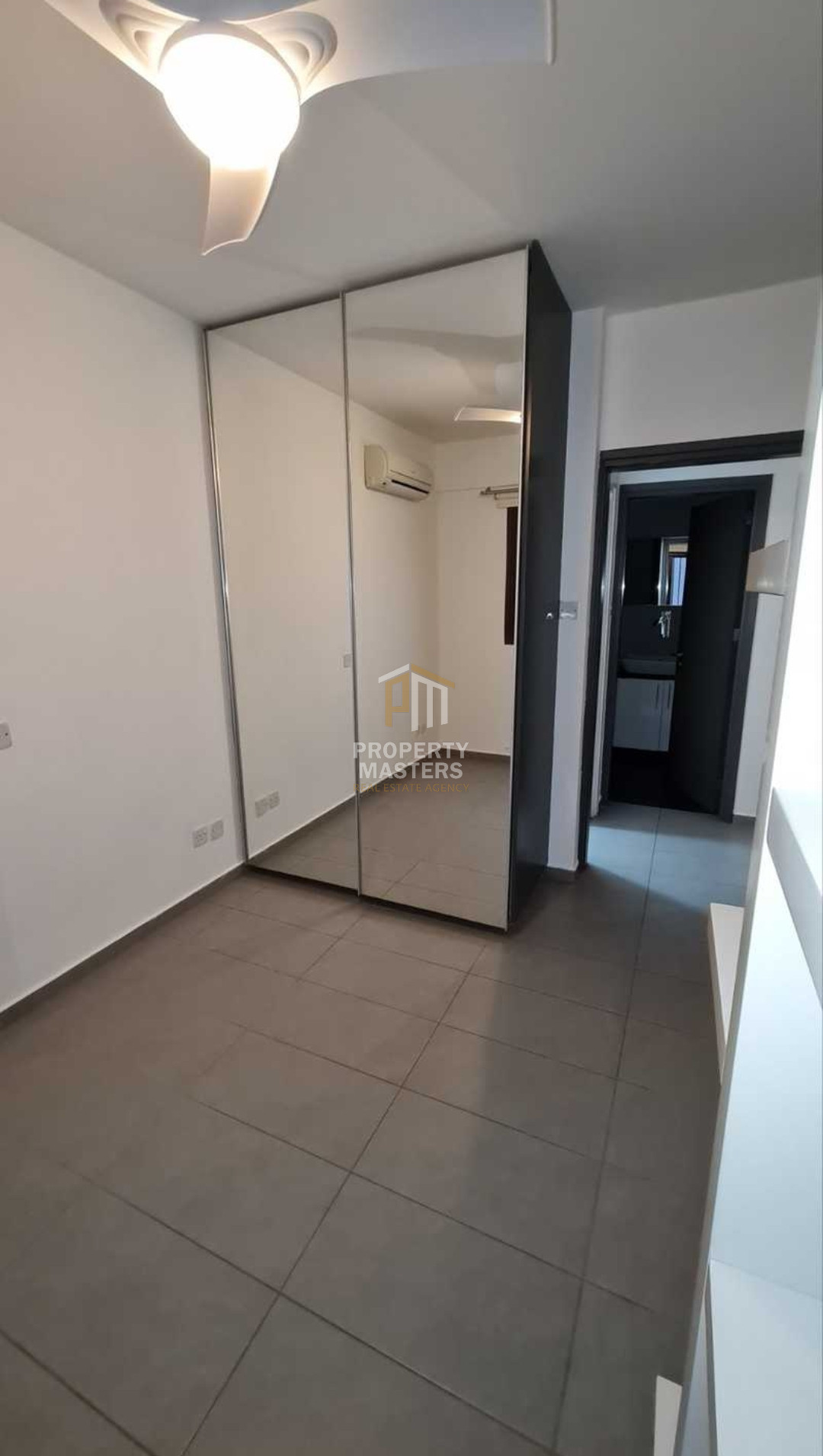 Fully Furnished Apartment 3 Bedrooms in Palouriotissa, Nicosia photo 4